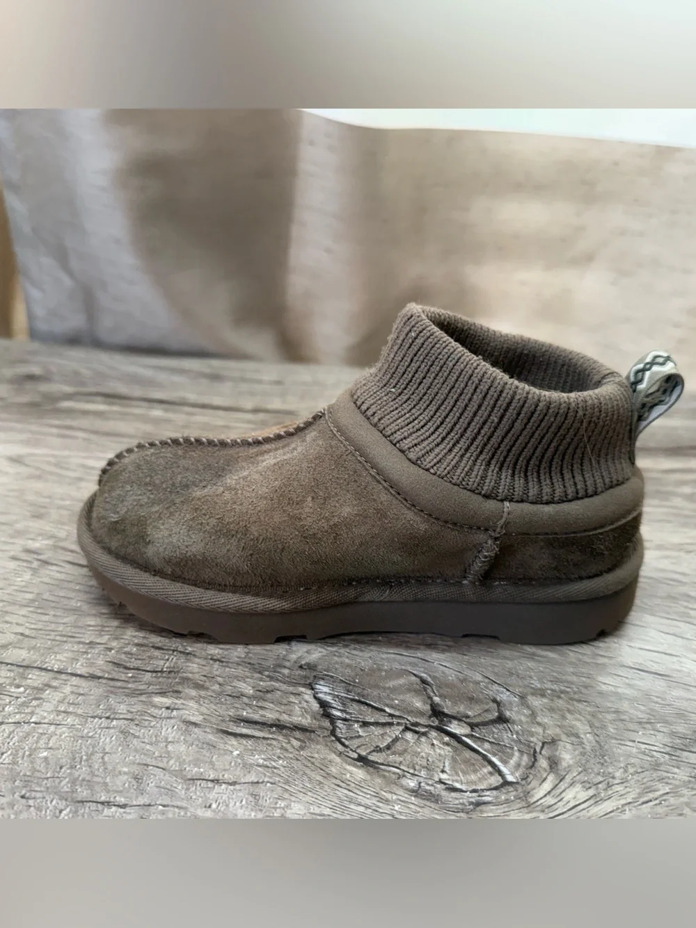 UGG Toddler Classic Ultra Stretch Cuff Booties‎ size 10